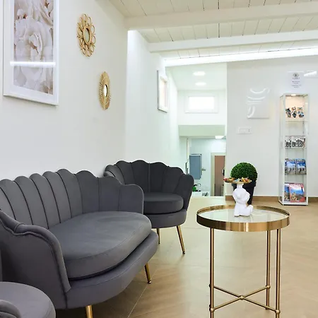 Zemra Room&apartment 3* Πομπηία