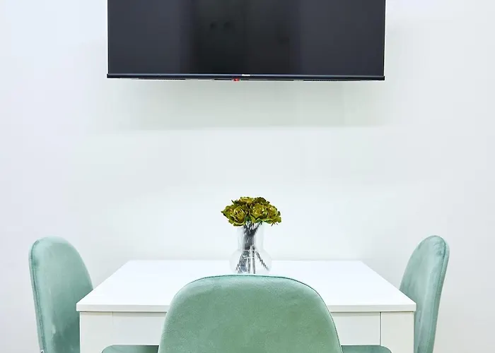 Πανσιόν Zemra Room&apartment