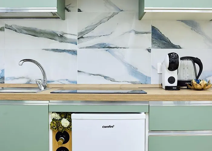 Πανσιόν Zemra Room&apartment