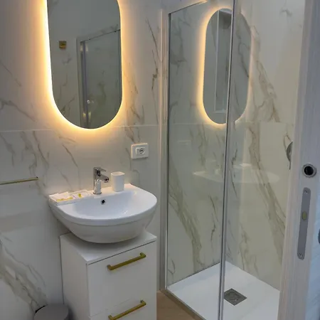 Guest house Zemra Room&apartment Pompei