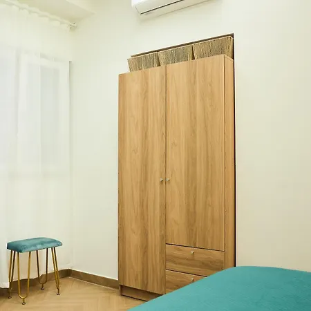 Zemra Room&apartment Guest house *