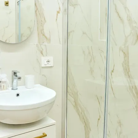 Πανσιόν Zemra Room&apartment Πομπηία