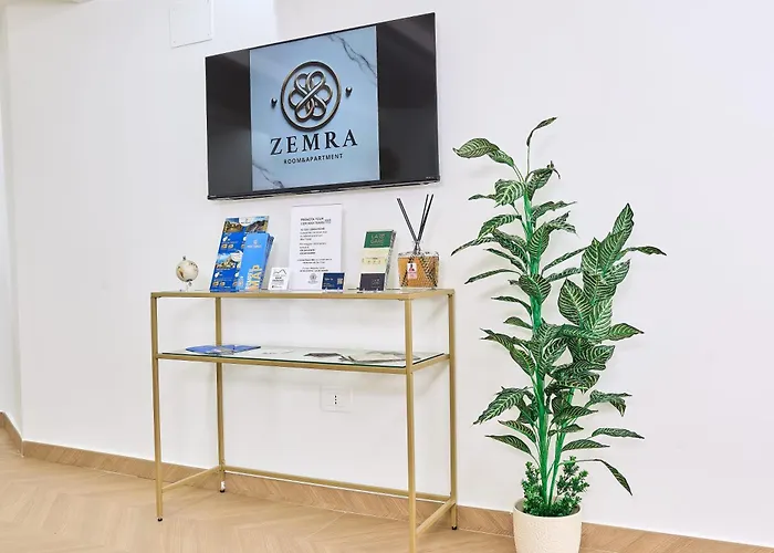 Πανσιόν Zemra Room&apartment Πομπηία